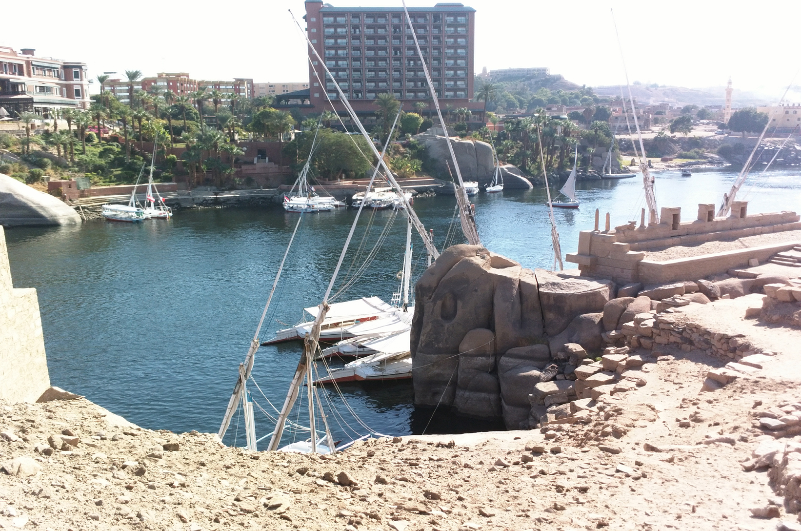 Excursion around Aswan's islands.