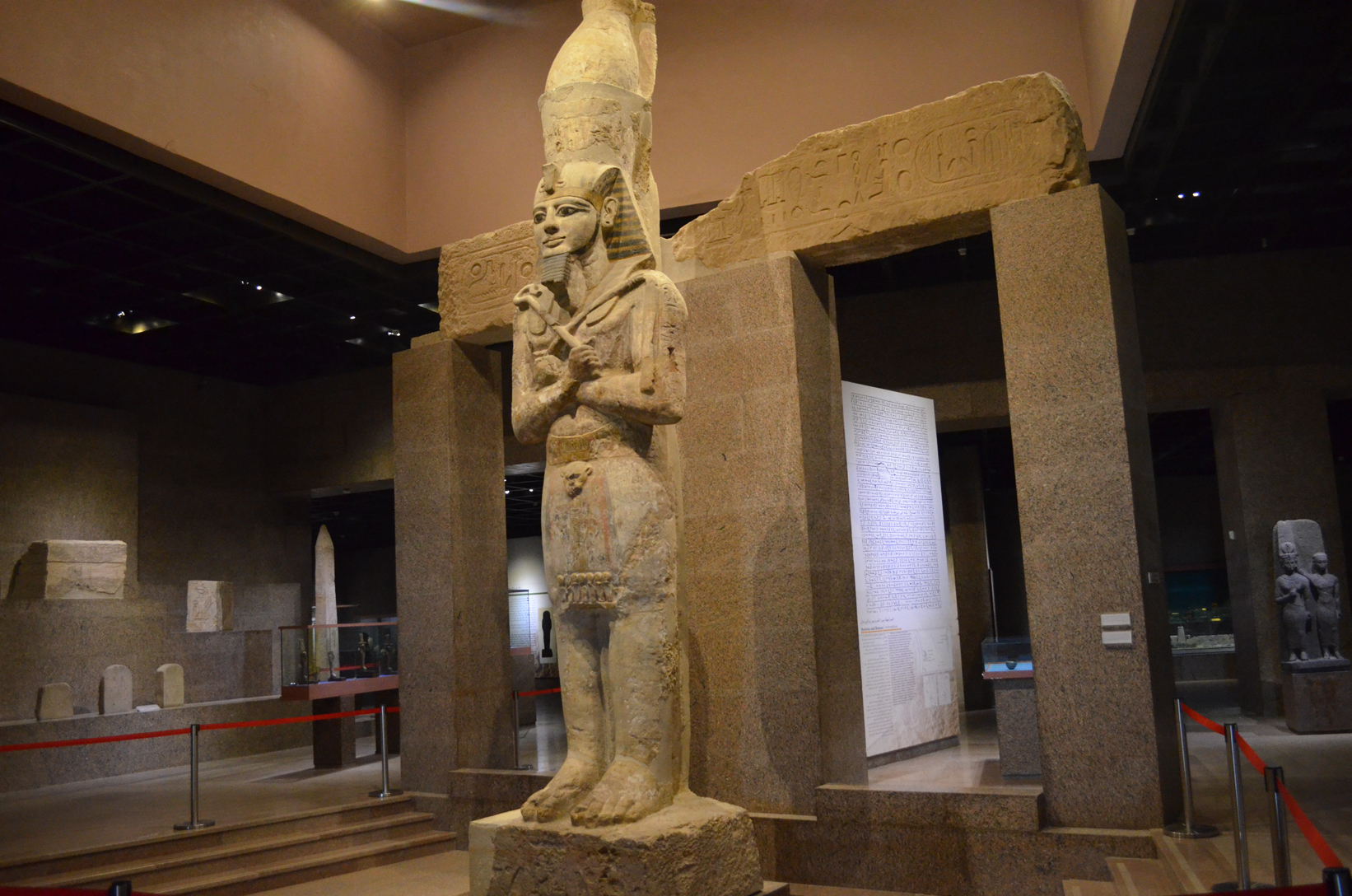 
Statua di Ramses-II nel museo della Nubia