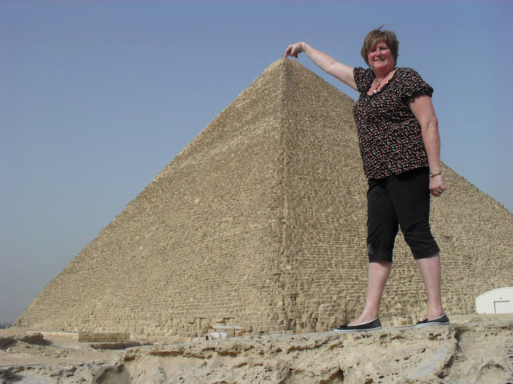 Tour de escala desde el aeropuerto de El Cairo a la Gran Pirámide de Giza 