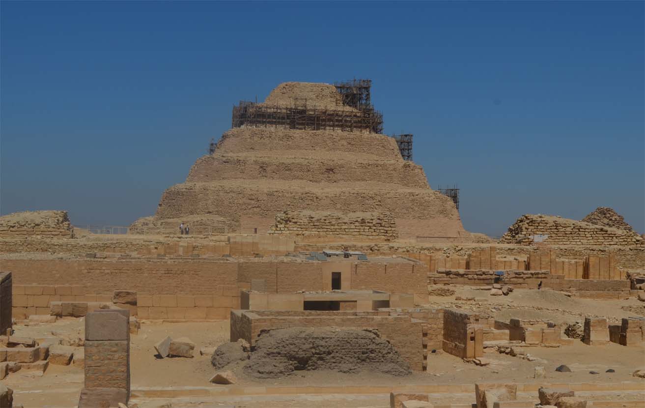 La pirámide Escalonada en Saqqara
En la pirámide de Keops