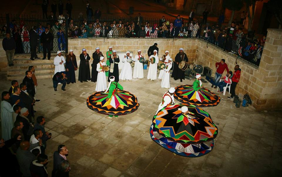  
Danza sufí giratoria de Tanoura Egipto