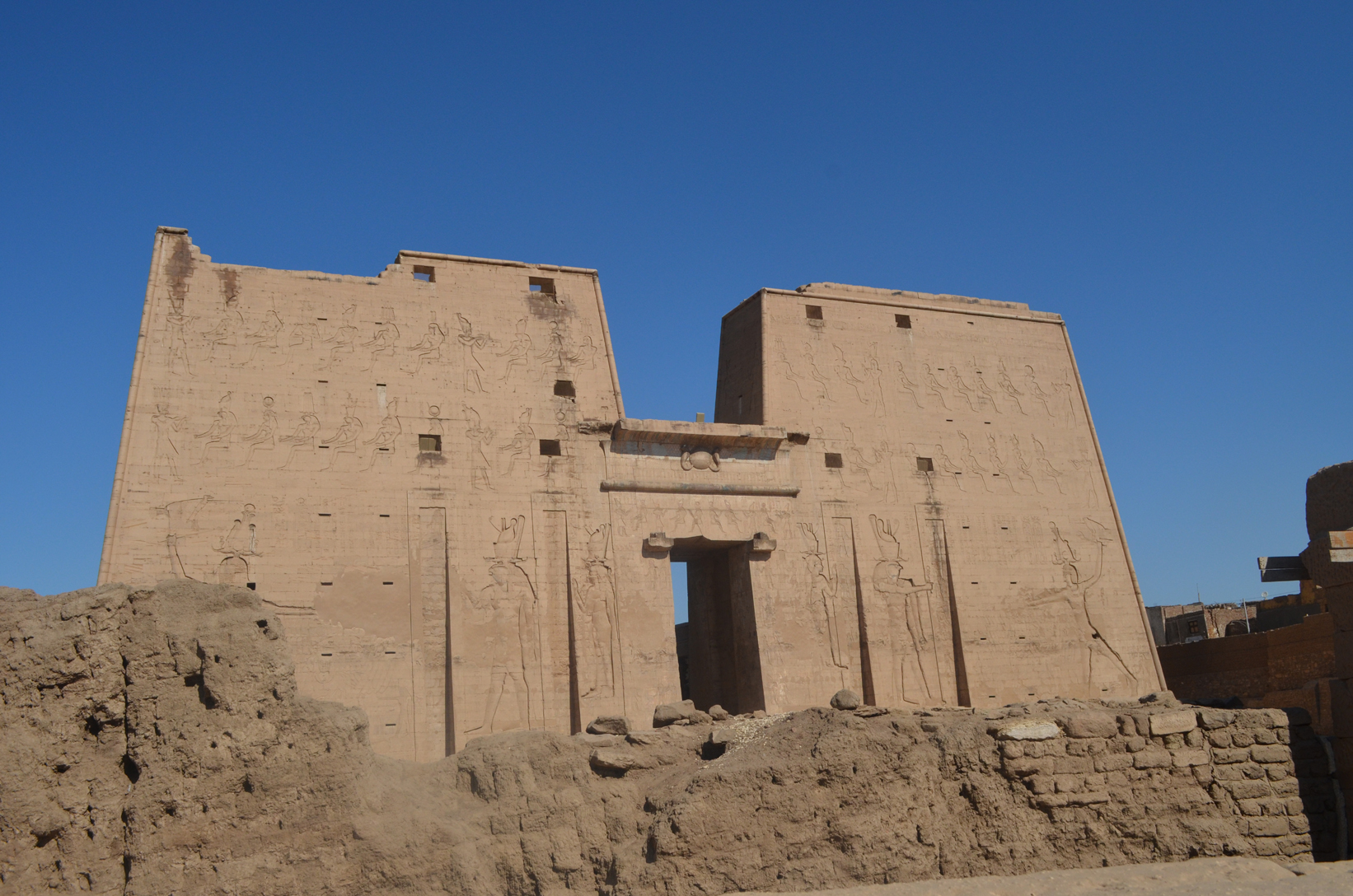 
Edfu temple of Horus in Edfu