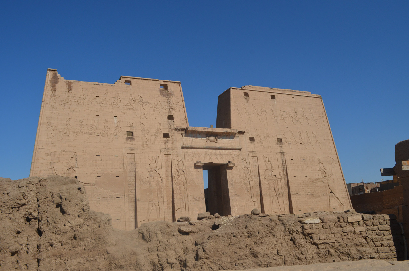 
Edfu temple of Horus in Edfu