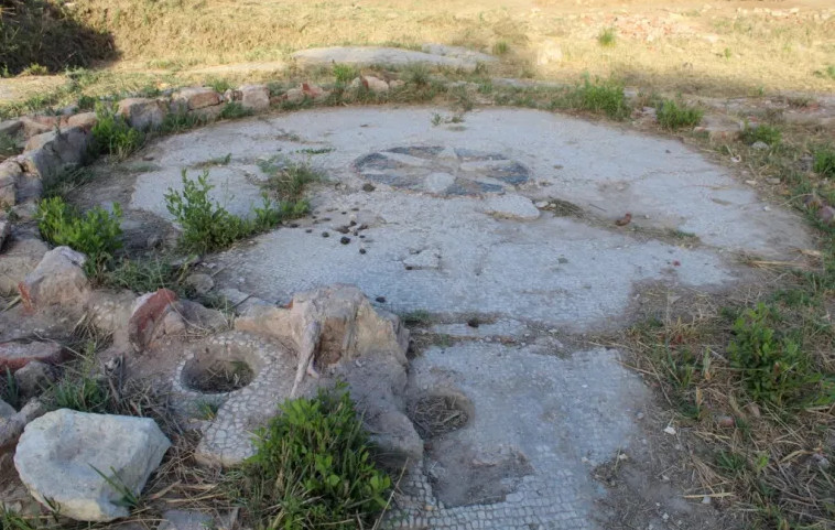  
Baño grecorromano antiguo de Bani Karanis