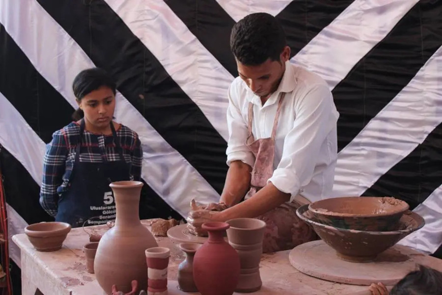 Cours de poterie au village de Tunis, Fayoum