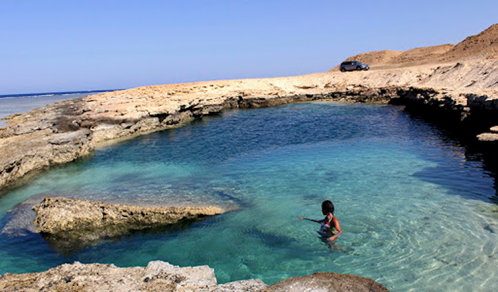 
13. Al Nayzak beach 