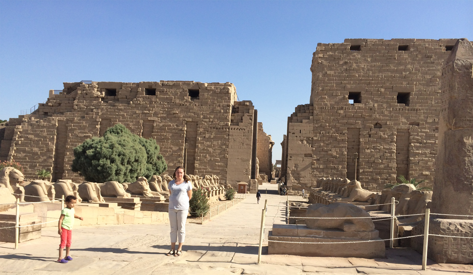 
Entrée dans le temple de Karnak