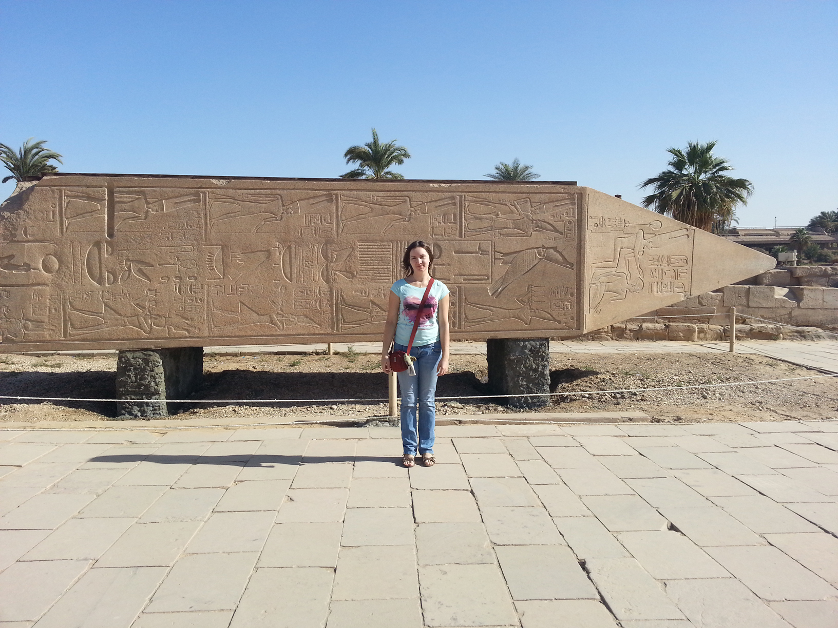  Dentro del templo de Karnak