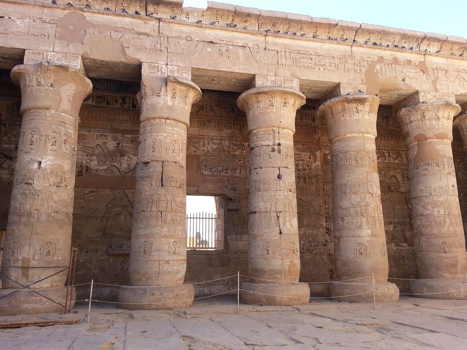 
Temple Médinet Habou à Louxor