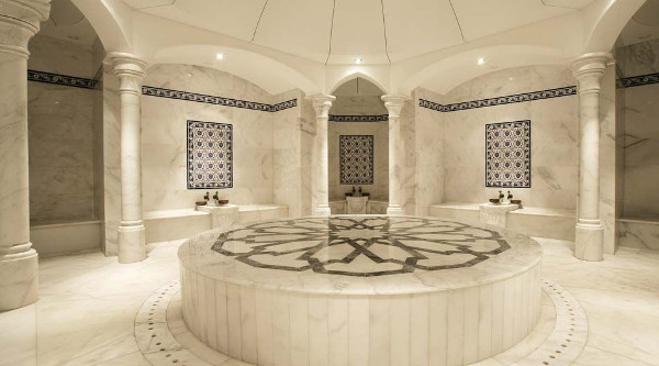 
Inside the hamam