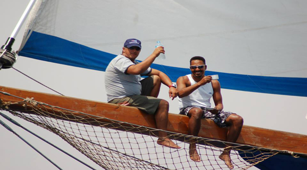 Bateau privé pour une sortie en mer à la journée. 