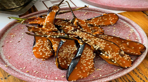 
Melanzane fritte egiziane tradizionali