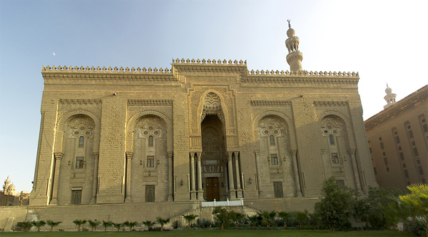 Al-Rifai mosque central entrance