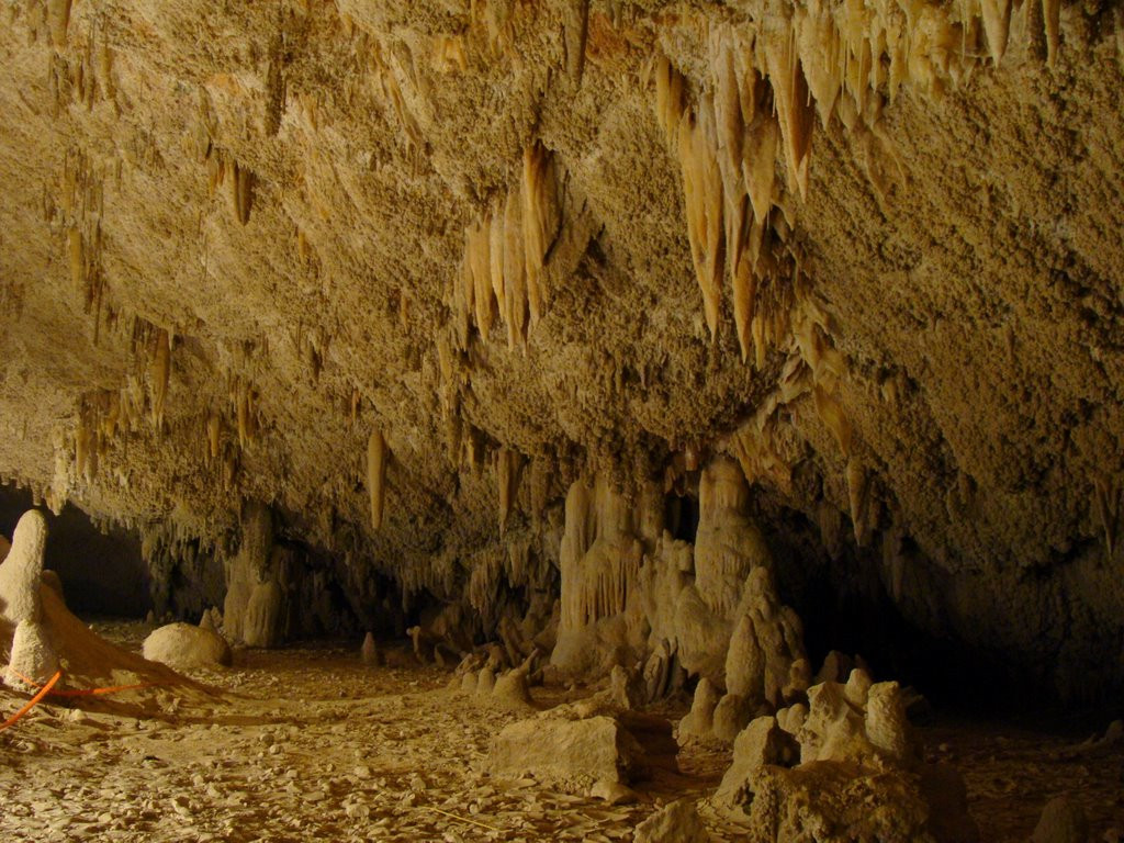 Экскурсия в пещеру Вади Санур