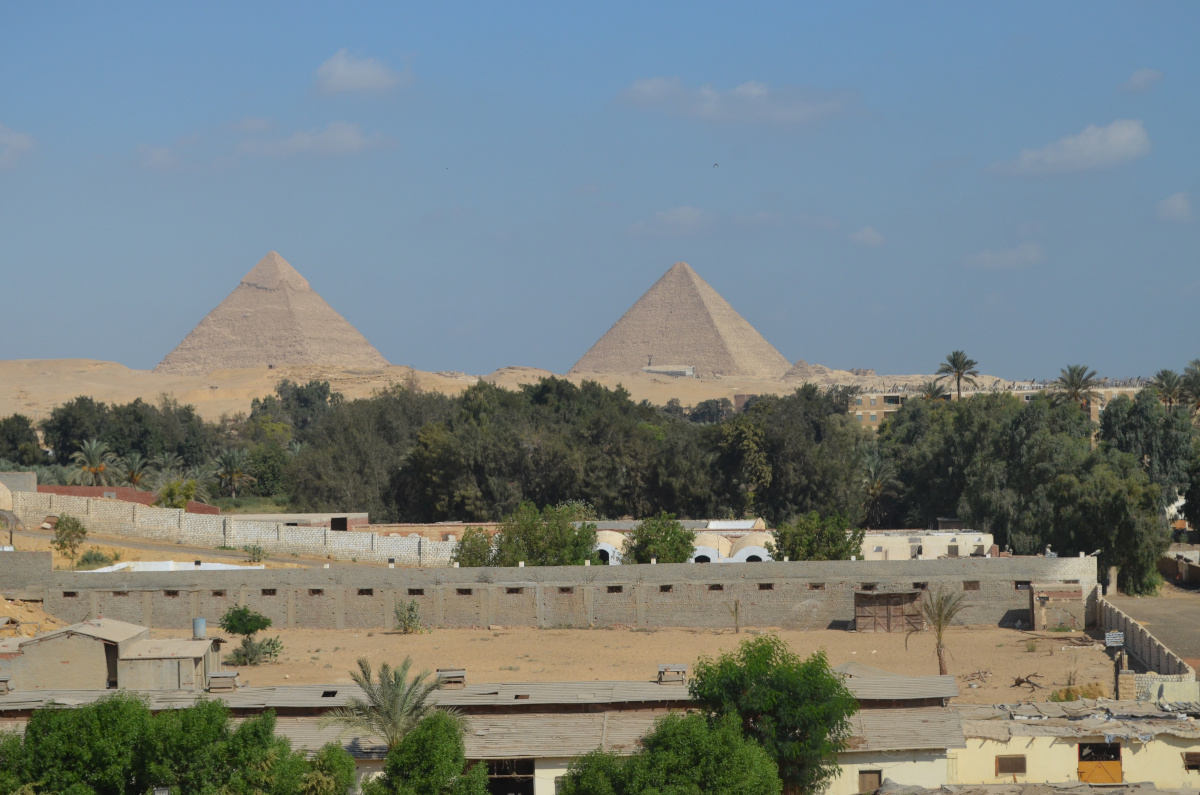 
The Giza Pyramids overview